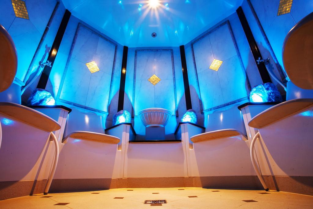 Palac Zelechow Spa & Wellness Exteriér fotografie